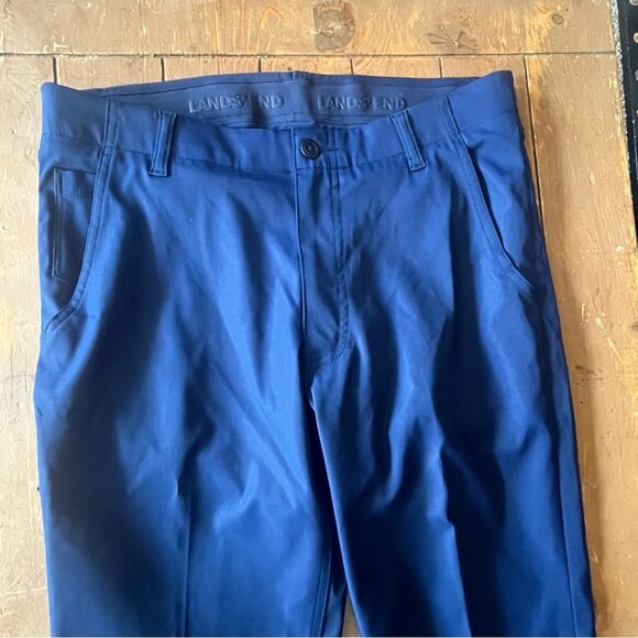 Lands’ End Men's Slim Fit Flex Performance Stretch Golf Pants - Picture 4 of 10